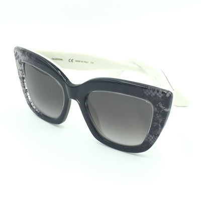 Valentino V710S Cat Eye Black White Faded Lace Sunglasses W / Gray Gradient Lens
